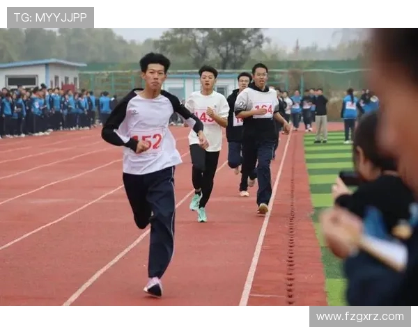 激情燃烧的赛场青春奋进拼搏展现体育精神与团队荣耀